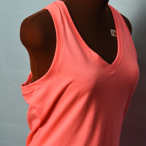 The North Face workout vapor wick tank, bright orange, workout in comfort - Picture 2 of 9